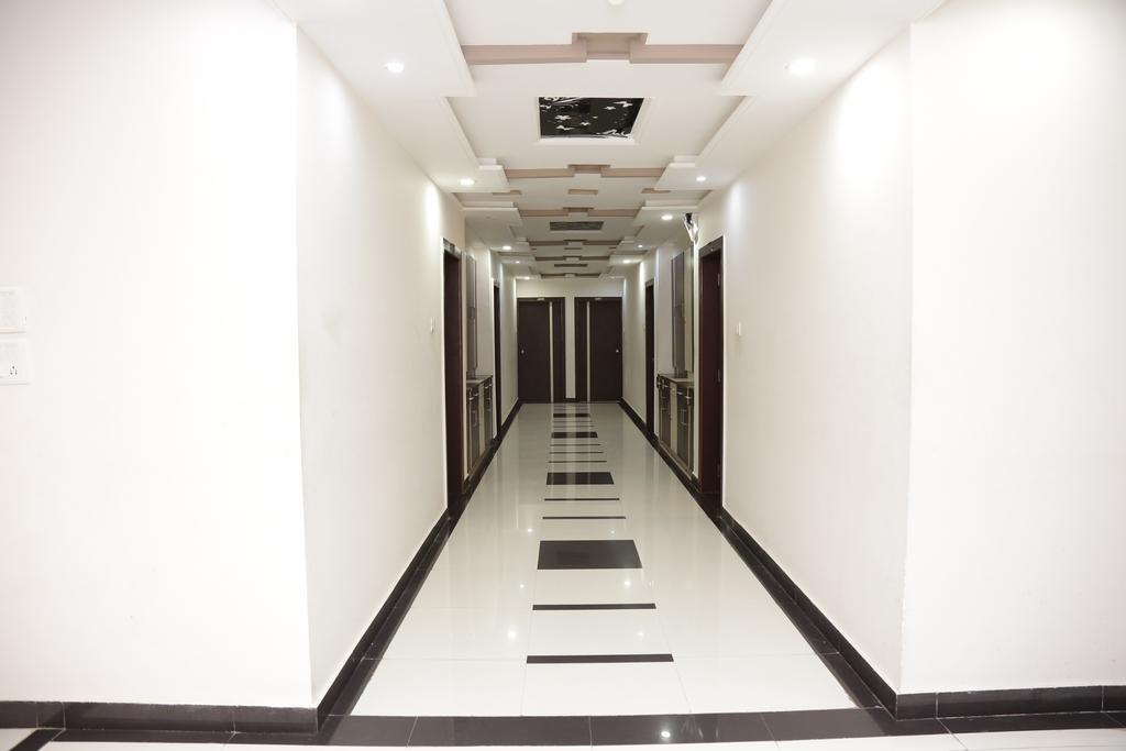 Hotel Rudra Plaza Dwārka Kültér fotó