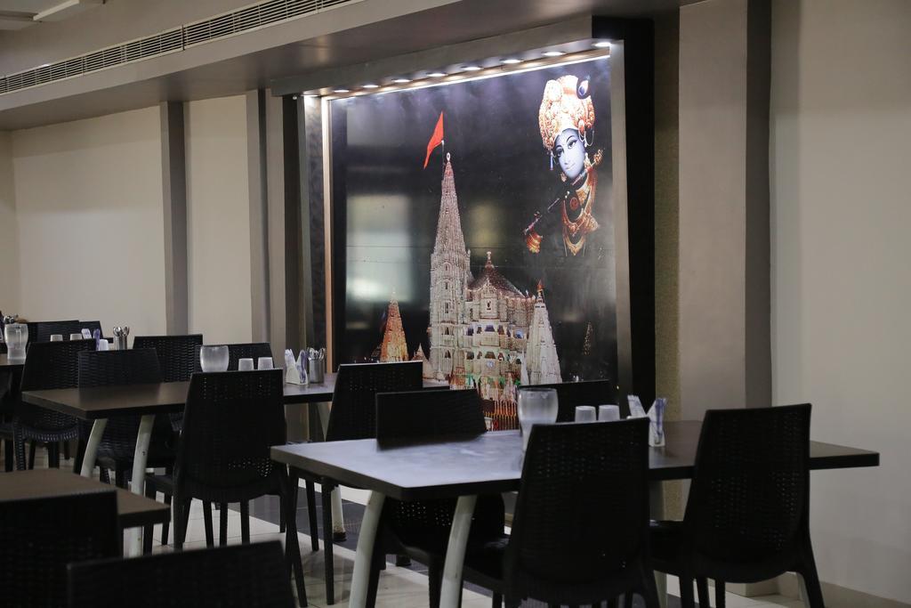 Hotel Rudra Plaza Dwārka Kültér fotó